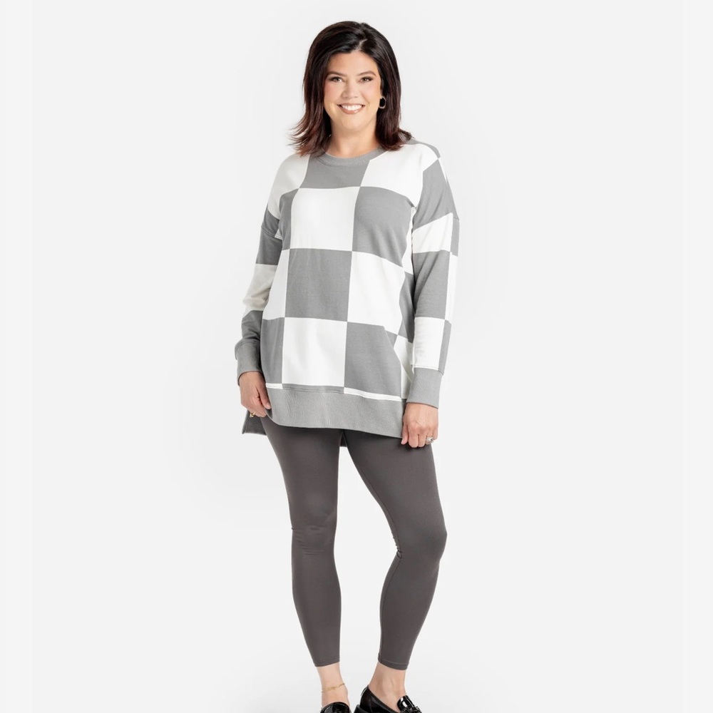 Gray/White Checkered Hannah Crewneck Sweatshirt